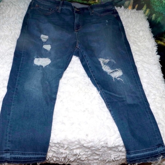 Torrid Sky High Skinny Crop Dark Wash Distressed Jeans Size 18 - Picture 2 of 4